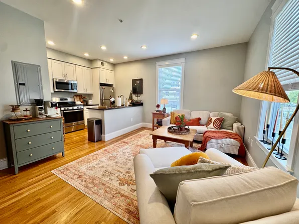 405 S Huntington Ave #2R, Jamaica Plain, MA 02130