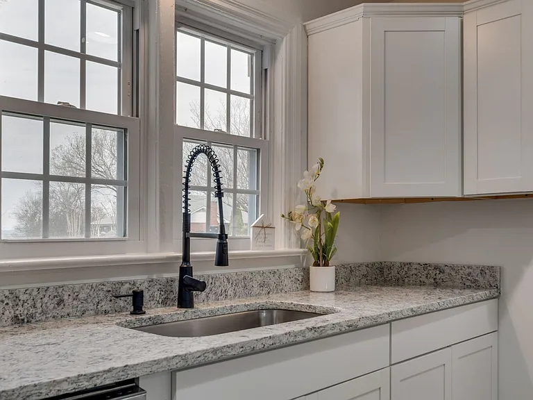 1206 Rolling Fields Dr — Photo 11