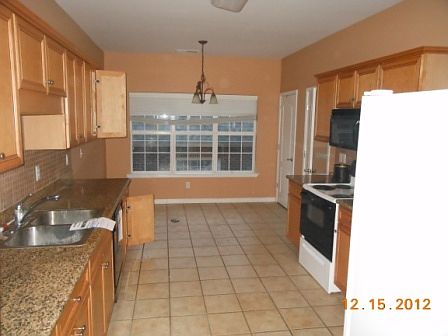 2nd image of 118 Village Ln