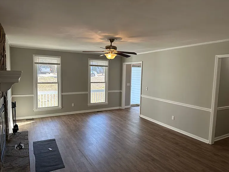 107 Savanna Woods Cir — Photo 11
