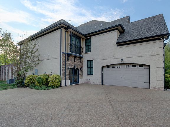 5th image of 2037 Baldwin Pl