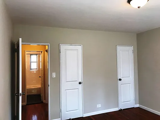 Rented by Prime Realty | media 8