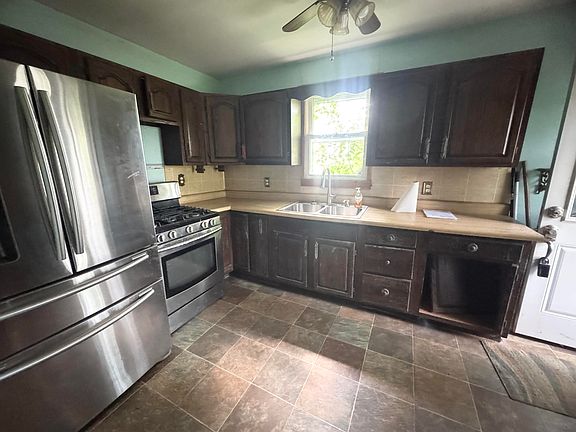 4th image of 17185 Schillinger Rd
