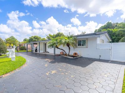 6975 W 10th Ct, Hialeah, FL, 33014