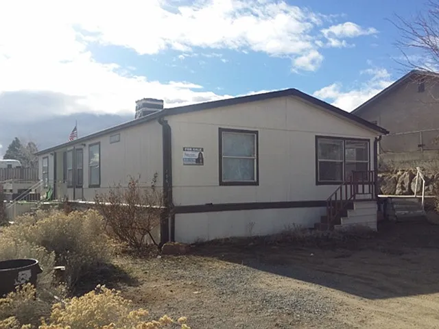 296 Gerdes Ave photo 1