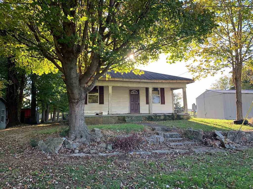 1st image of 310 Quigley St