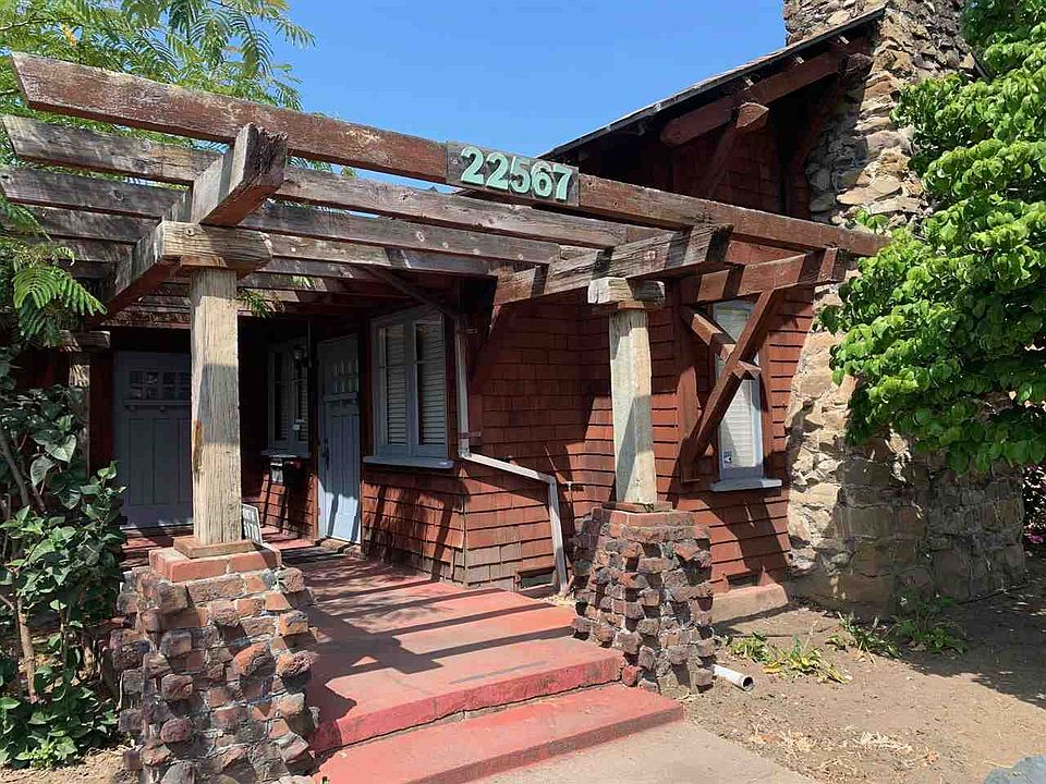 2nd image of 22567 Pearl Ave