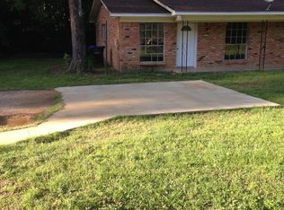 517 Fairway Dr, Longview, TX 75604