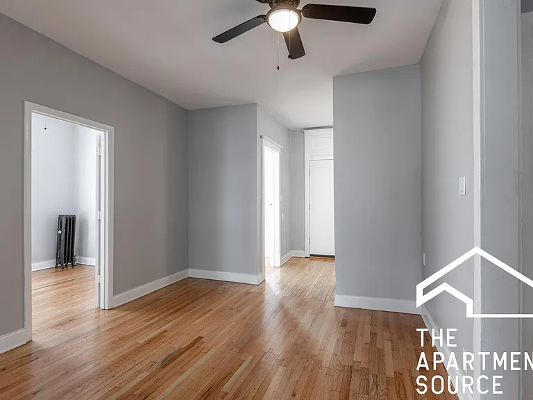 1251 W Rosemont Ave #3F — Photo 4