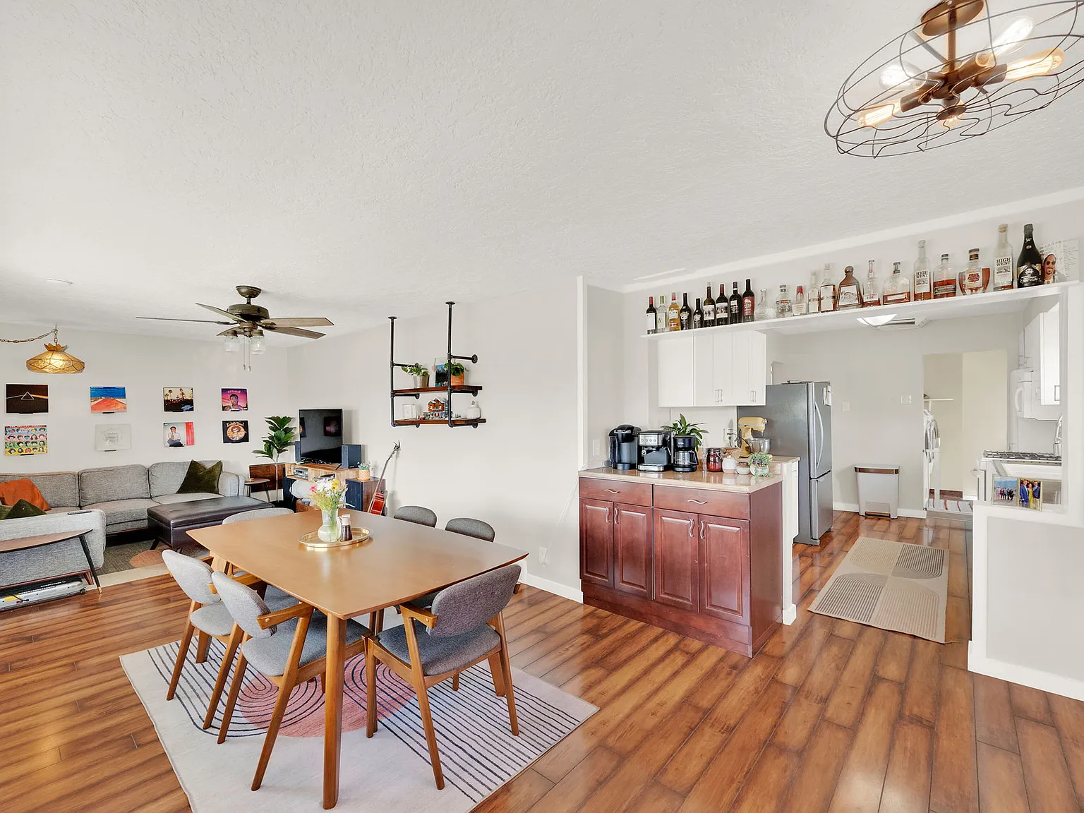 786 N 400 E — Photo 1