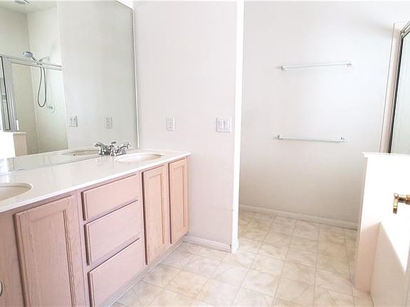 4th image of 8621 Crest Hill Ave