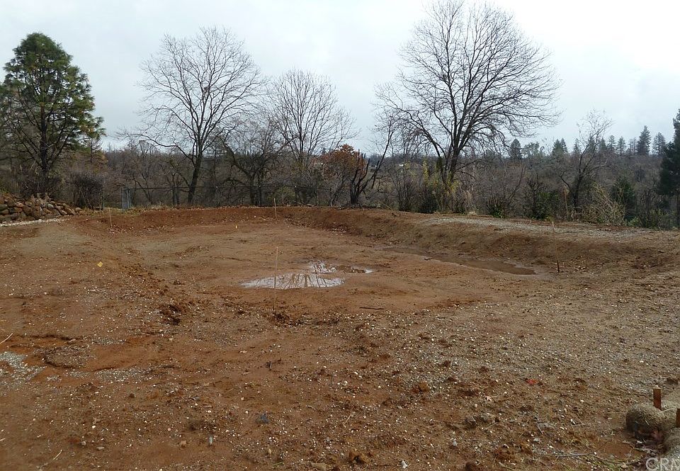 1st image of 425 Plantation Dr