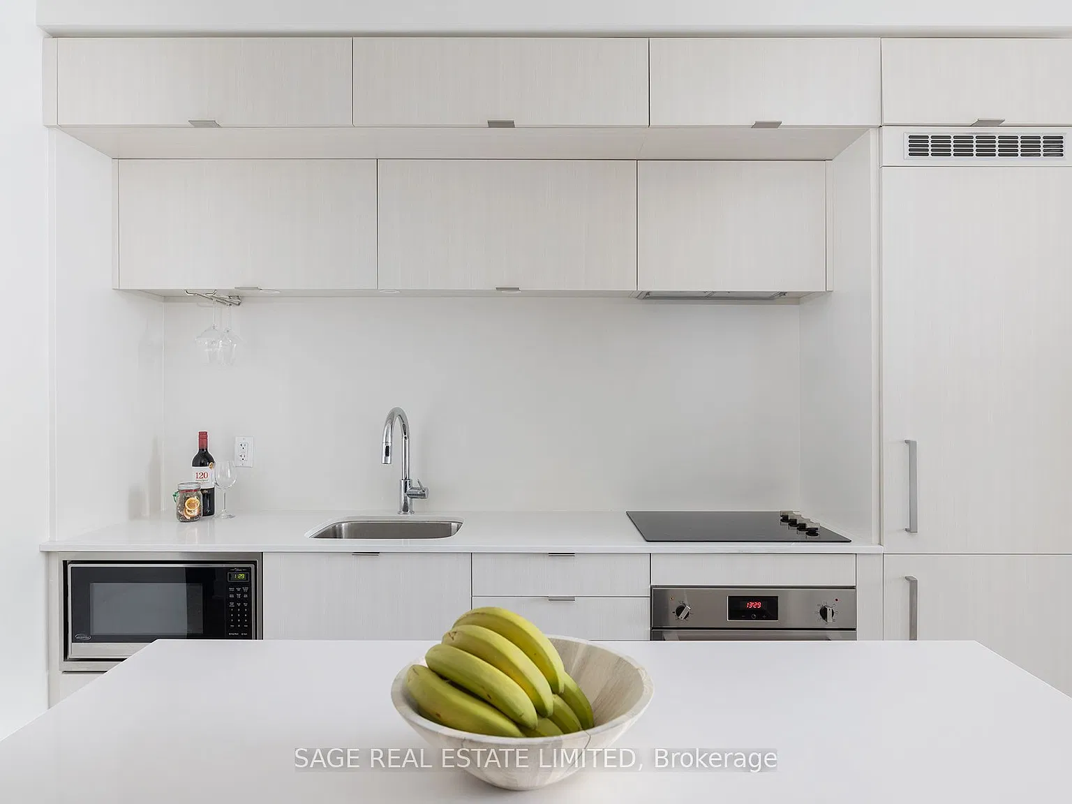 2 bed, $2,600 — Photo 4