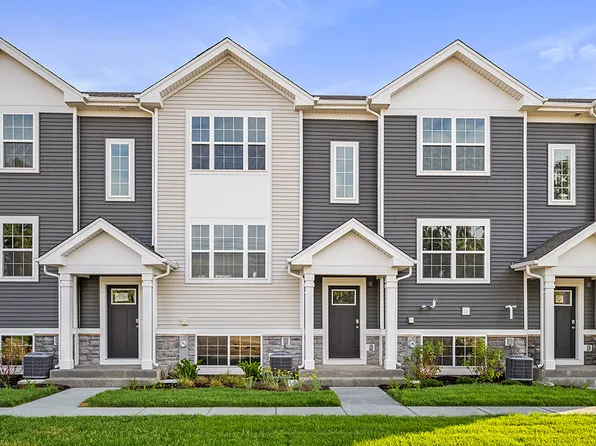 1437 Oakfield Ln, Pingree Grove, IL 60140