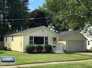 930 Albert Ave, Sycamore, IL 60178