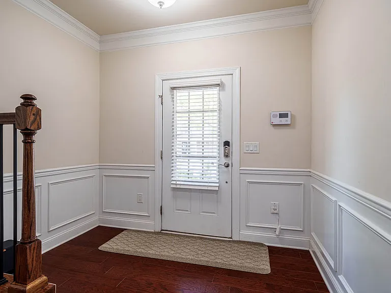 226 Daymire Glen Ln — Photo 4