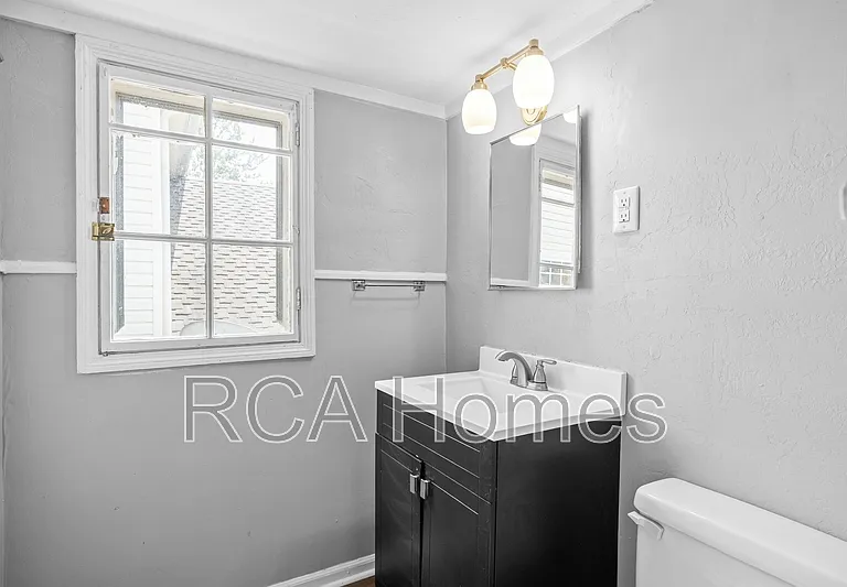 50 Jenny Ln — Photo 8