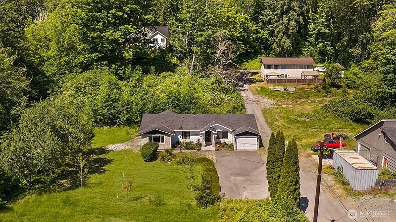 5th image of 23516 20th Avenue W