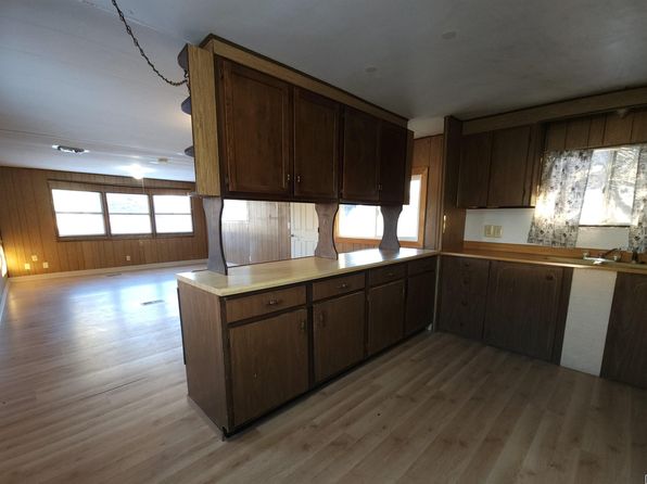 1610 12th St, Wheatland, WY 82201