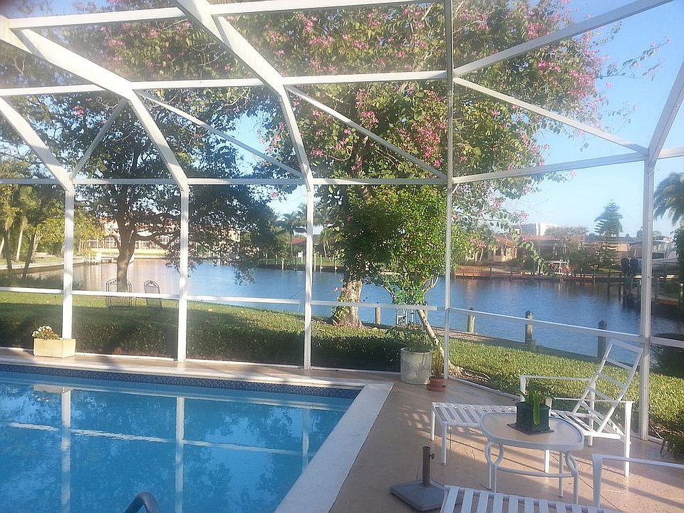 1st image of 913 S Town And River Dr