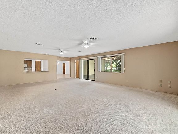 3rd image of 111 Hillcrest Dr