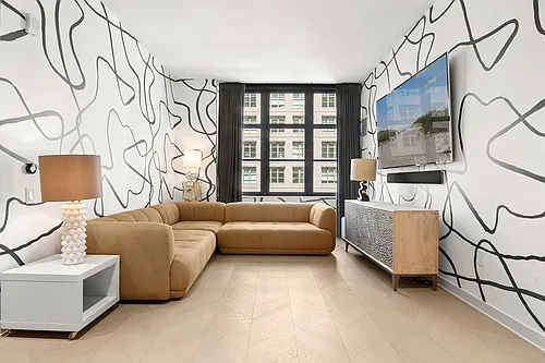 115 York St #3E Photo 1