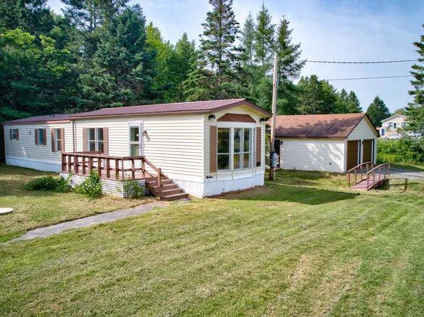 30 Crogan Road, Hermon, ME 04401