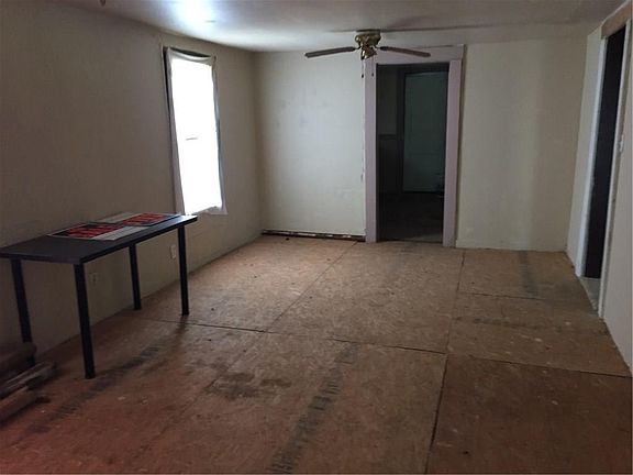 3rd image of 1424 S Mekusukey Ave