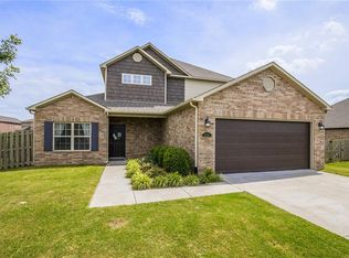 111 Sussex Ave, Lowell, AR 72745