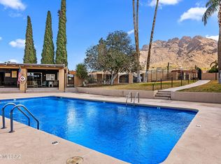242 E Calle Turquesa, Oro Valley, AZ 85704