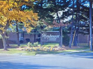 509 Cricket Ln, Woodbridge, NJ 07095