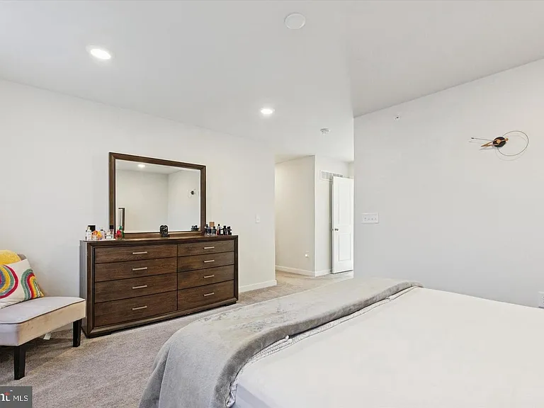 141 Four Leaf Dr — Photo 13