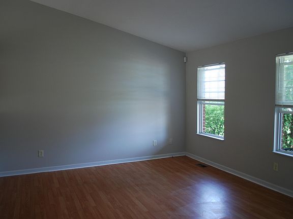 5th image of 705 Bear Ct