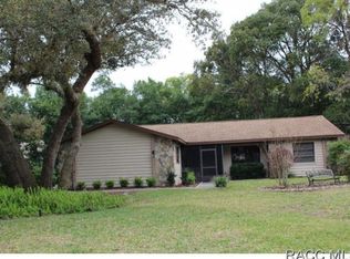 2 Plum Ct, Homosassa, FL 34446