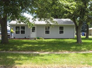 406 Prairie St, Crown Point, IN 46307