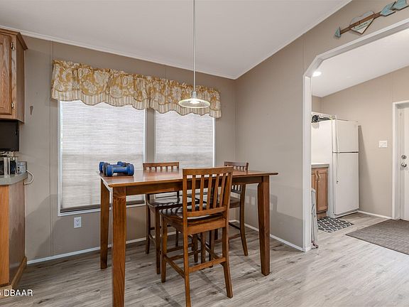 5th image of 104 Penny Acres Ln