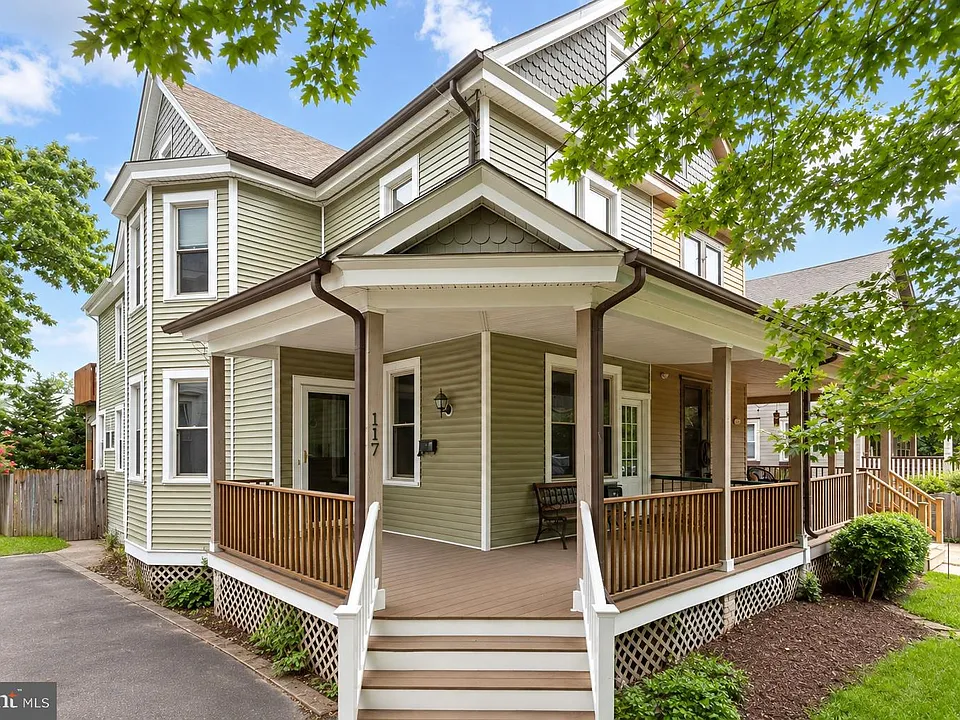 117 W Summit Ave #A