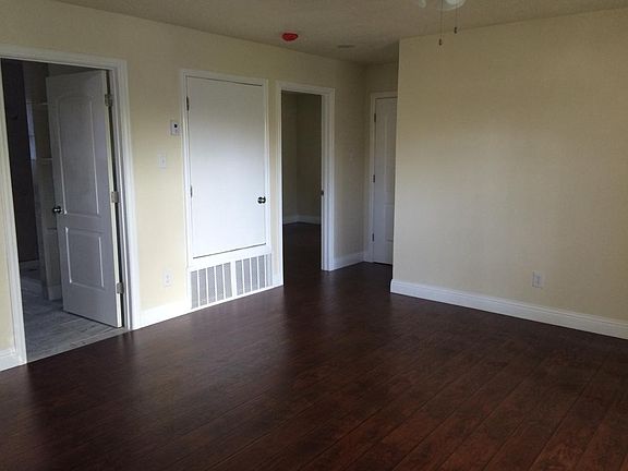 5th image of 4852 Jamesway Ct
