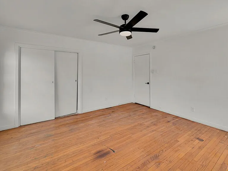 3701 Parkwood St — Photo 16