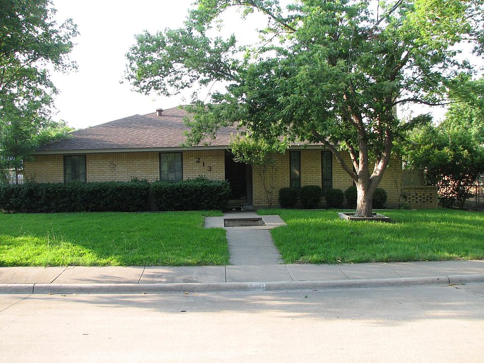 1st image of 213 Hacienda Dr