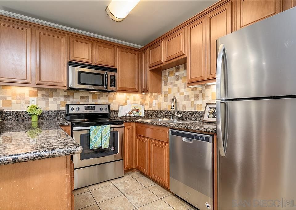 1st image of 800 N Mollison Ave N #59-1-1