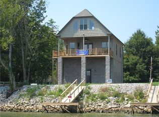 206 Riverview Dr N, Decaturville, TN 38329