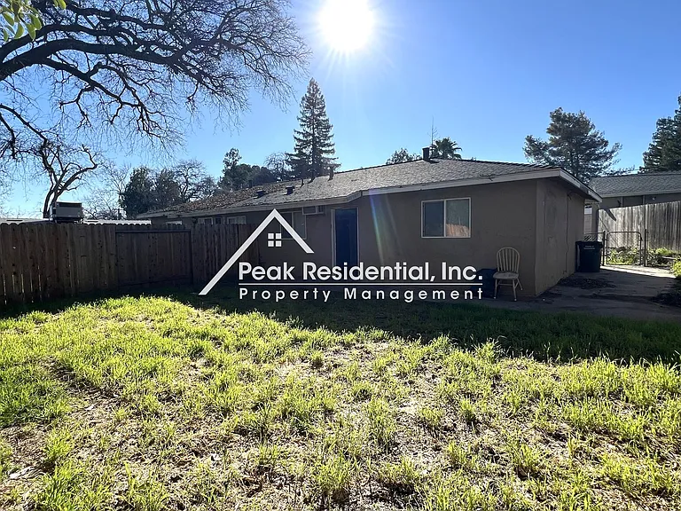 5912 Del Campo Ln — Photo 13