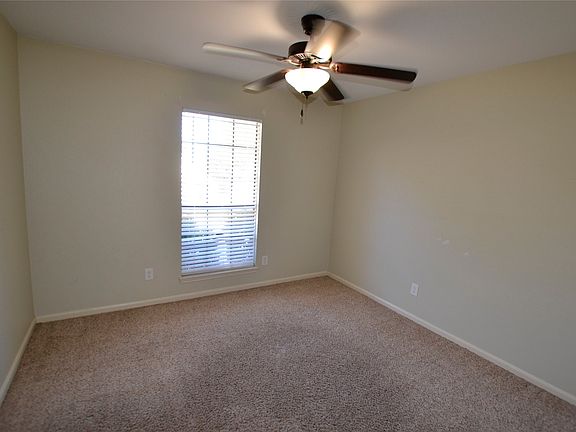 5th image of 18735 Shannon Glen Ln #18735