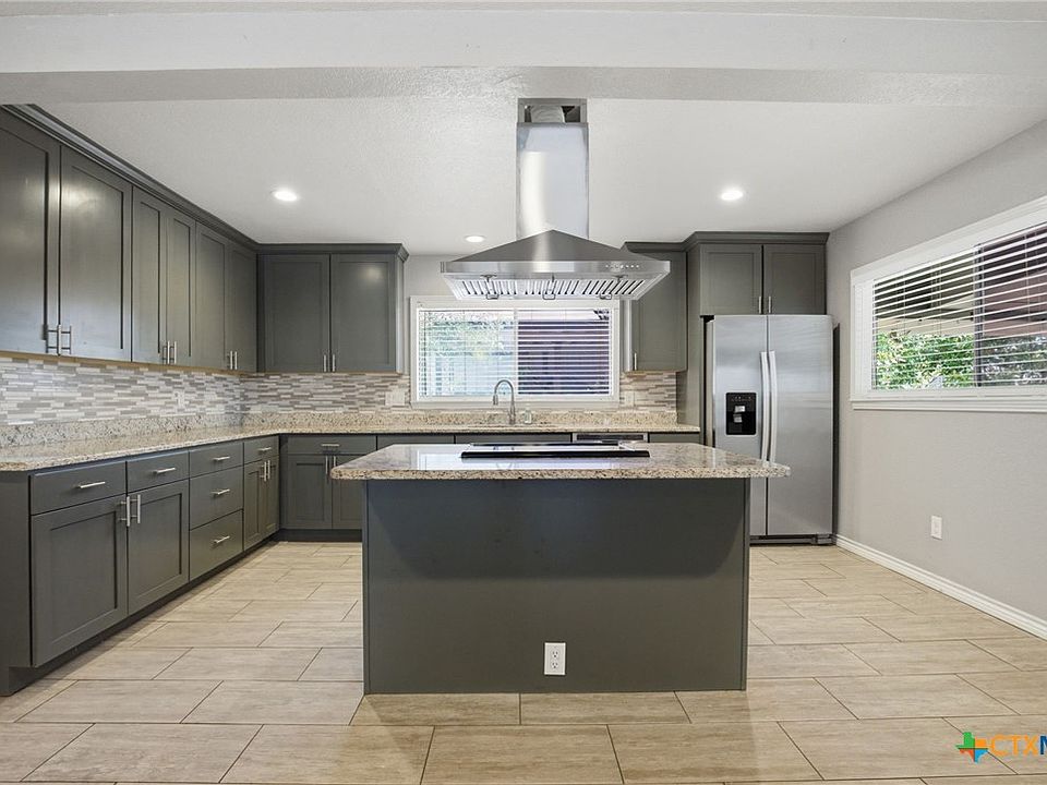 1st image of 1225 Unicorn Ave