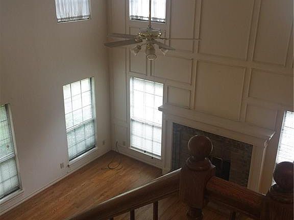 2nd image of 100 Saint Durney Ct