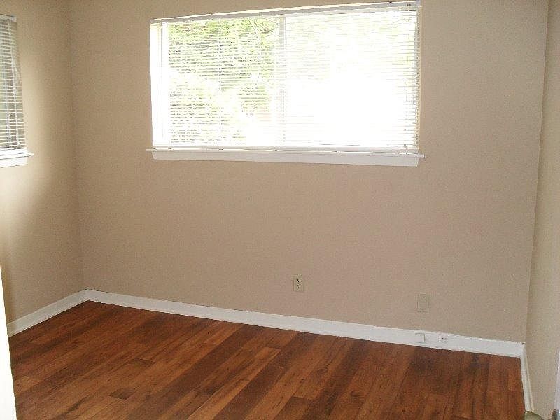 1st image of 2203 Ventura Dr #A