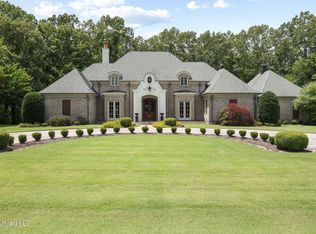 1001 Hickory Ridge Dr, Hernando, MS 38632