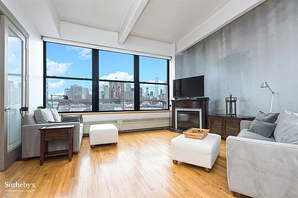 Sold by Sotheby's International Realty | media 1