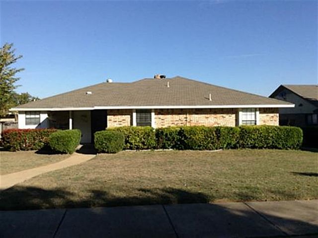 1st image of 427 Blueridge Dr